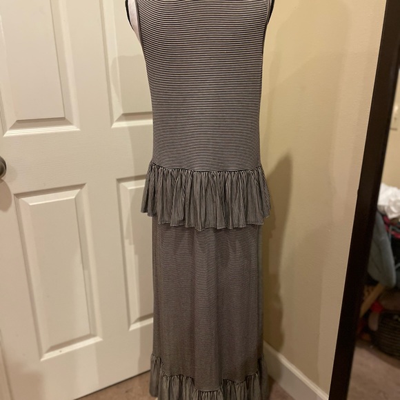 Adora Brand Tiered Hi Low Maxi Dress - Picture 4 of 5